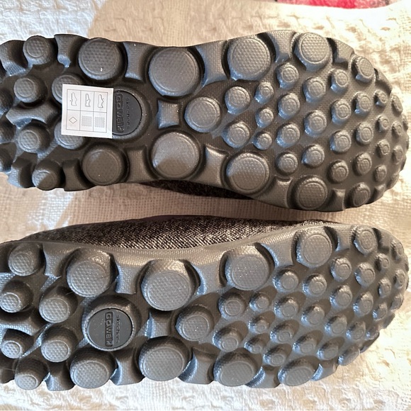 Skechers Go Walk Memory foam. Brand new in box. Size 6.5 - Picture 7 of 8